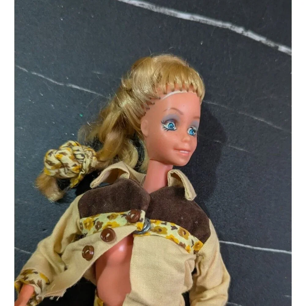 Vintage Mattel Barbie Doll With Floral Western Outfit Hat‎ as is